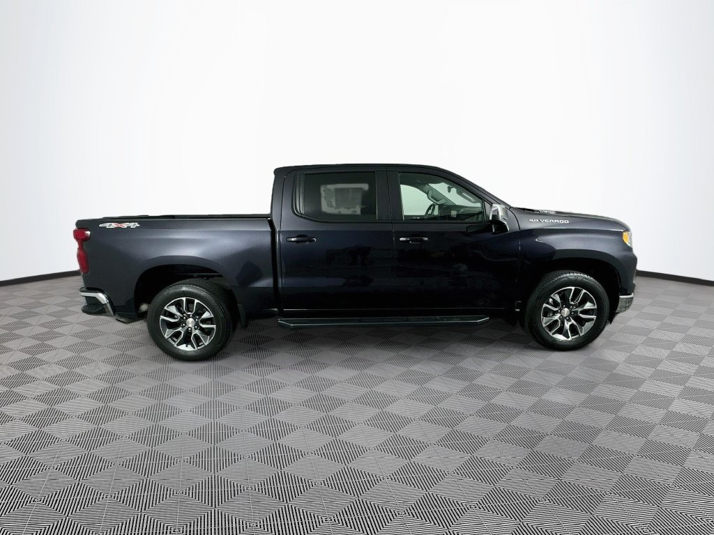 2024 Chevrolet Silverado 1500 LT - Photo 11