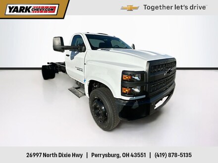 2023 Chevrolet Silverado 6500 HD Work Truck Truck Regular Cab