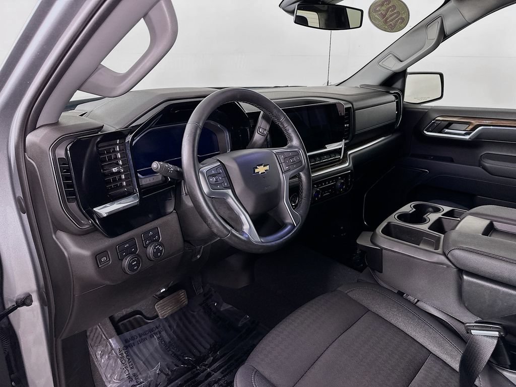 2023 Chevrolet Silverado 1500 LT - Photo 14