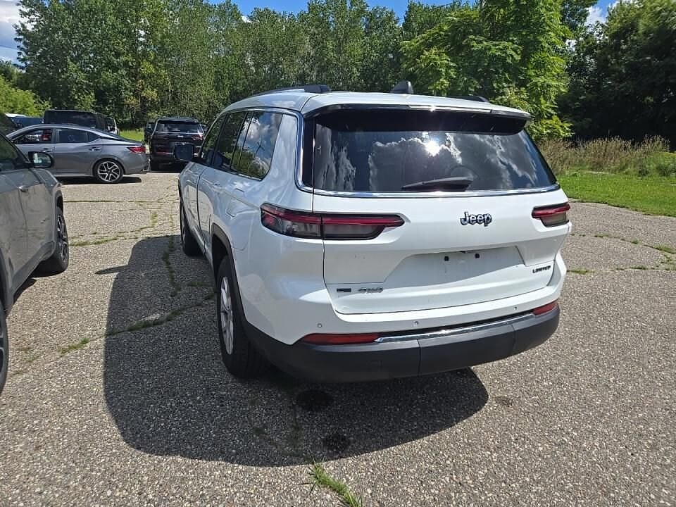 2021 Jeep Grand Cherokee Limited photo 3