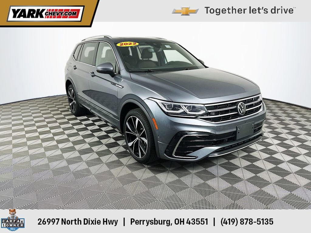 2022 Volkswagen Tiguan SEL R-LINE's photo
