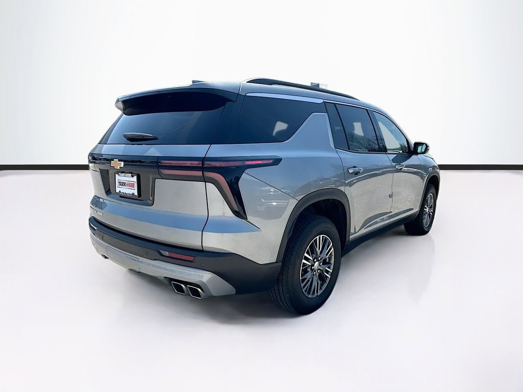 2025 Chevrolet Traverse LT - Photo 10