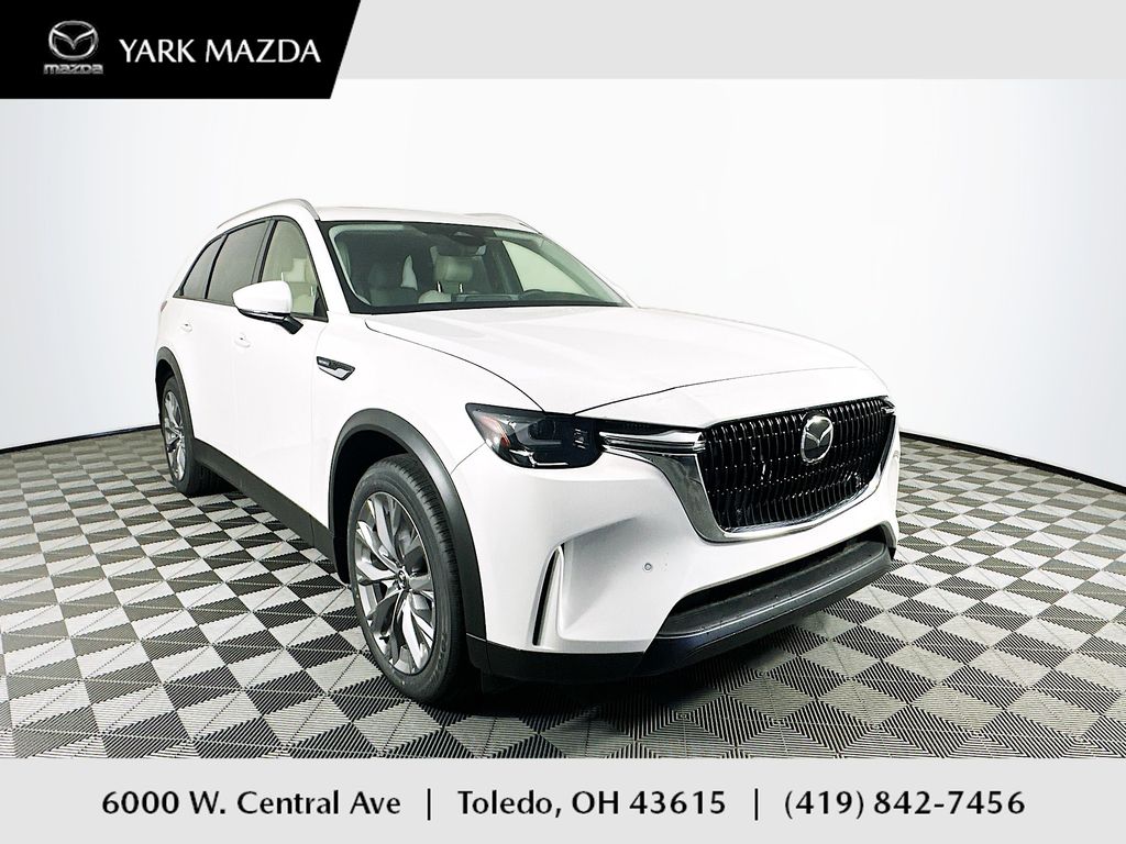2026 Mazda CX-90 Preferred Package's photo