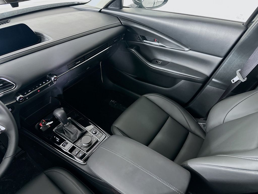 2025 Mazda CX-30 Preferred - Photo 32