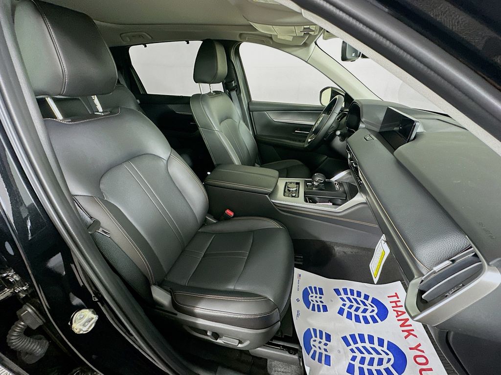 2026 Mazda CX-90 Premium Package - Photo 35