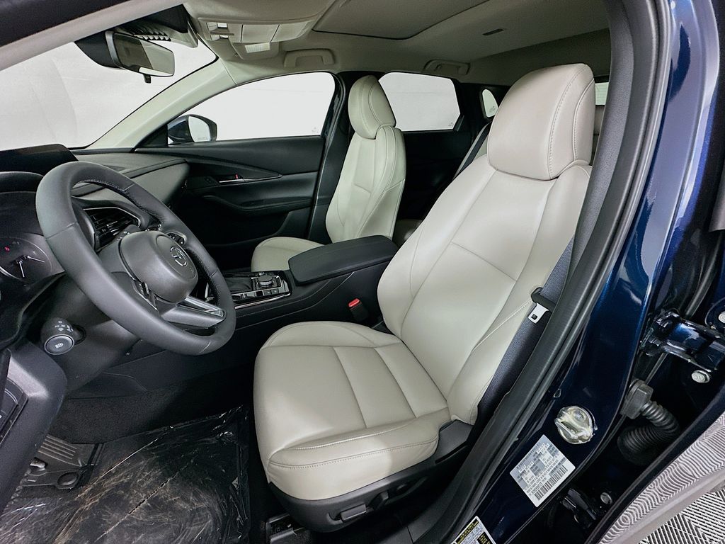 2025 Mazda CX-30 Preferred - Photo 28