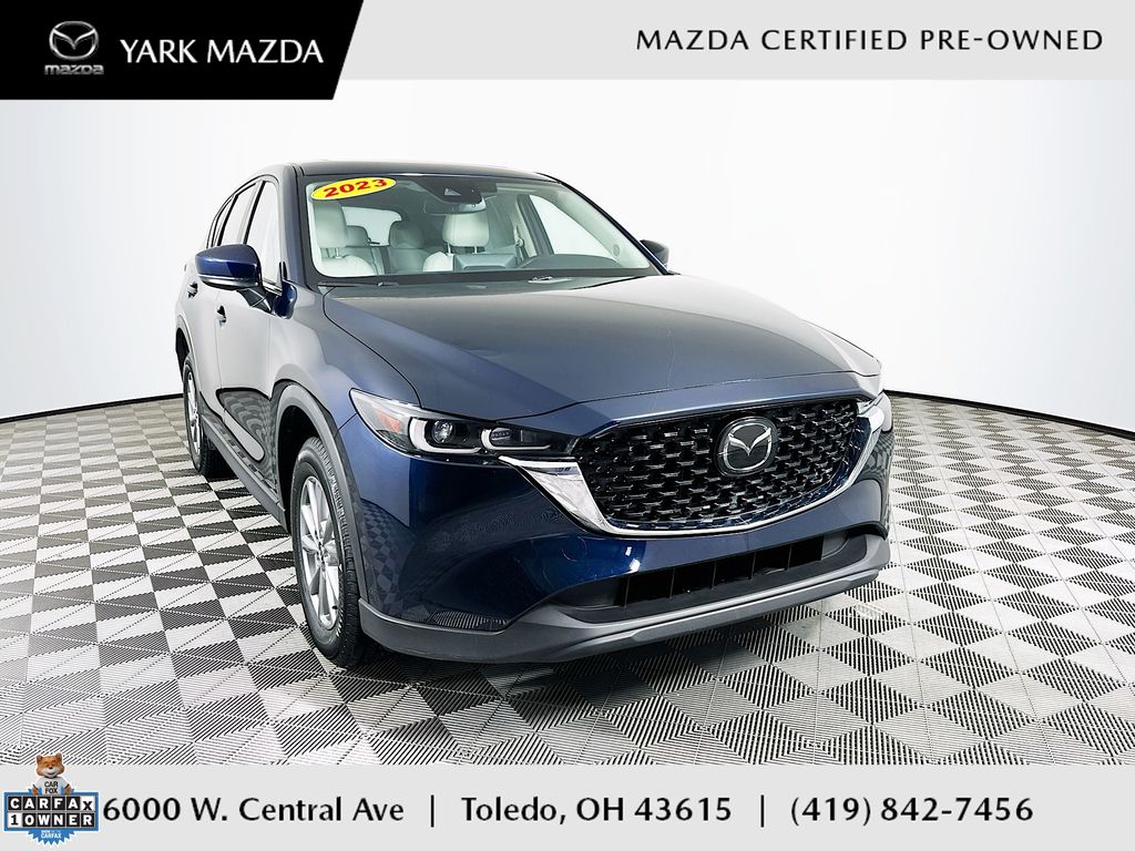 2023 Mazda CX-5 S Preferred package's photo