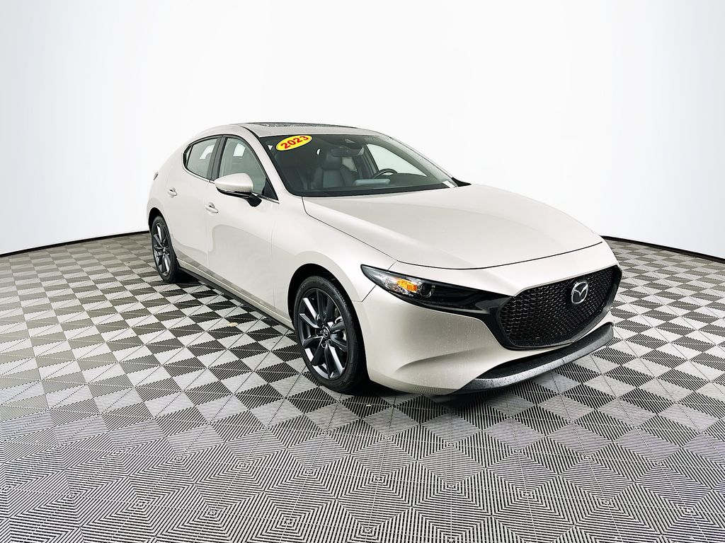 2023 Mazda Mazda3 2.5 s Preferred Hatchback photo 2