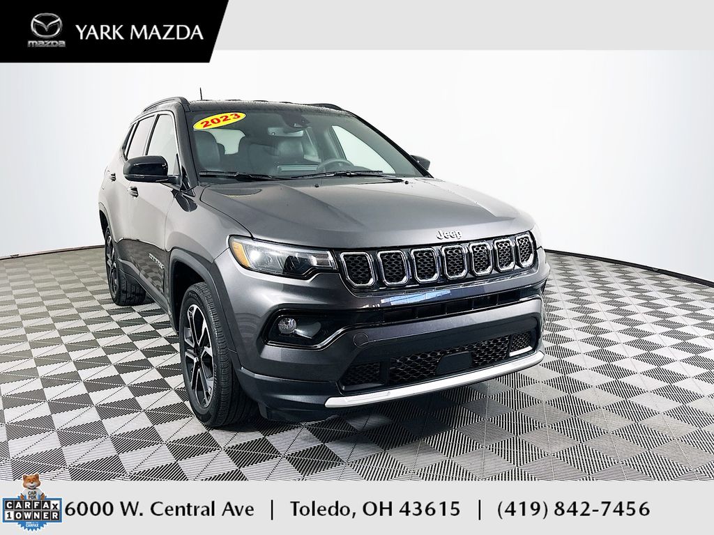 2023 Jeep Compass Limited's photo