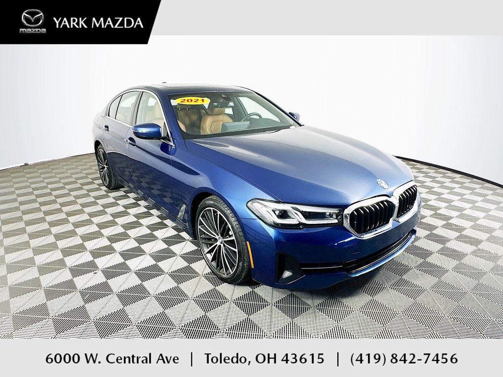 2021 BMW 5 Series 530i xDrive Sedan's photo