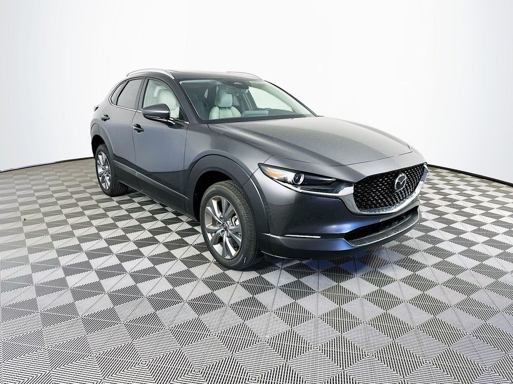 2025 Mazda CX-30 2.5 S Preferred photo 2
