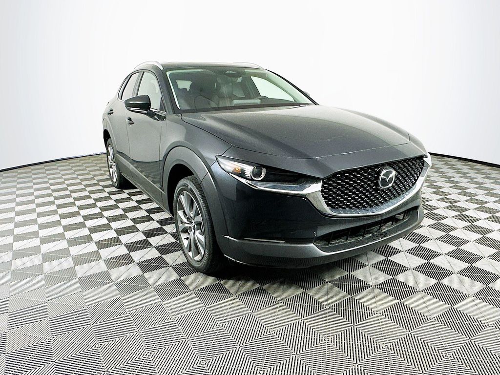2025 Mazda CX-30 2.5 S Preferred photo 2