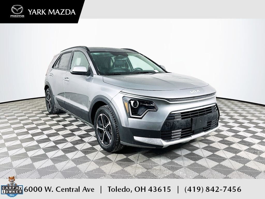 Used 2023 Kia Niro EX SUV