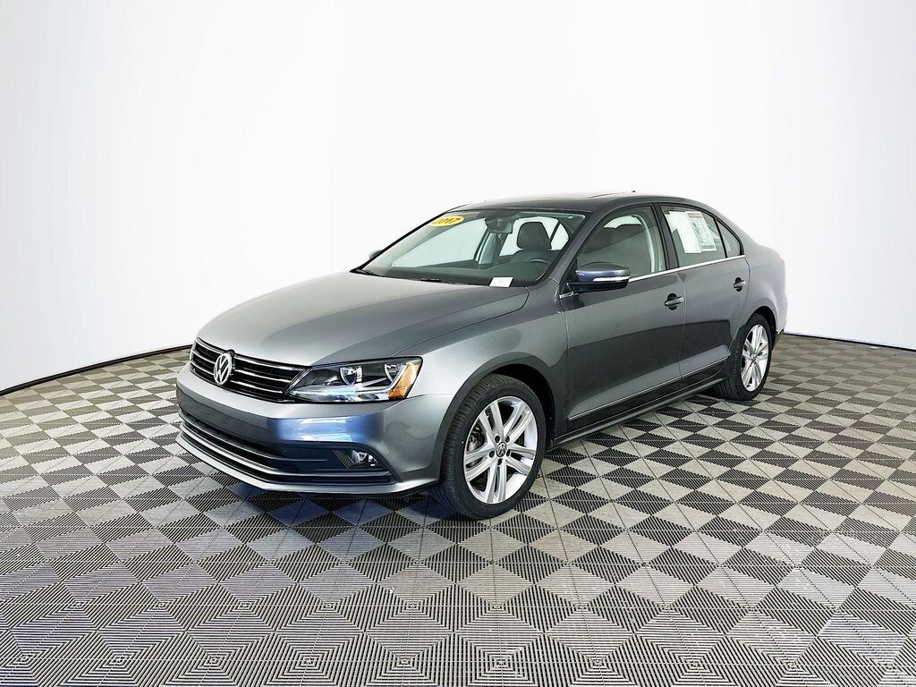 Used 2017 Volkswagen Jetta 1.8T SEL Sedan