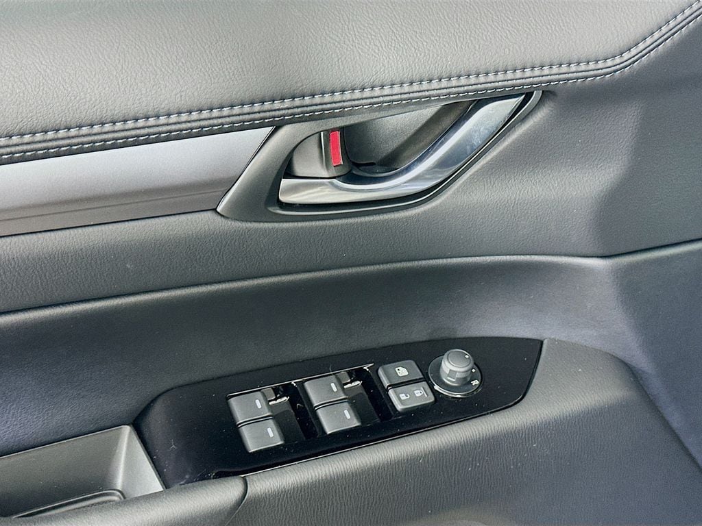 2025 Mazda CX-5 S Select Package - Photo 23