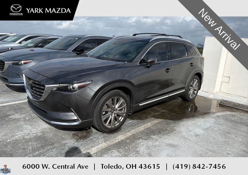 2022 Mazda CX-9 Signature's photo