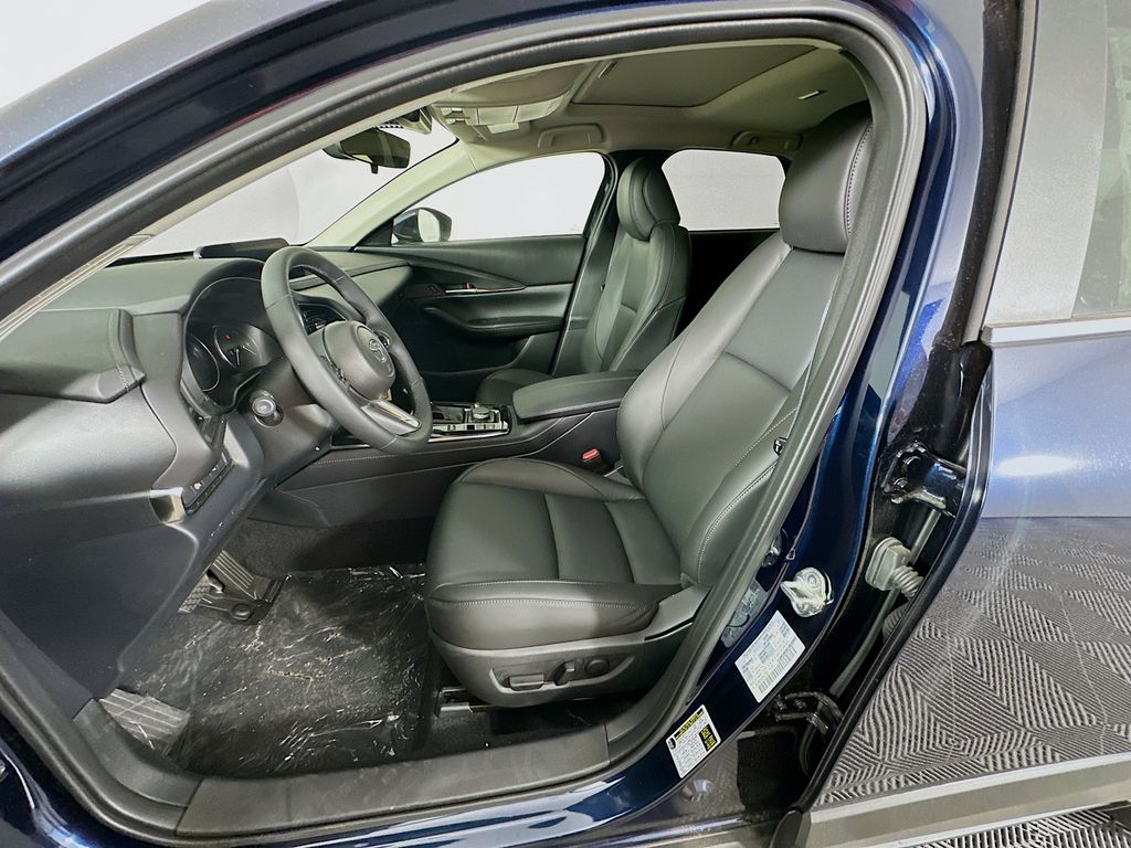 2025 Mazda CX-30 Preferred - Photo 28