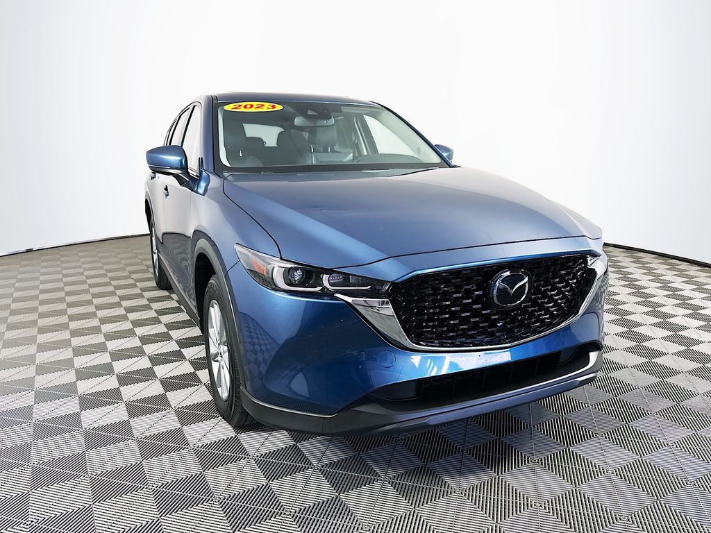 2023 Mazda CX-5 2.5 S Preferred photo 2