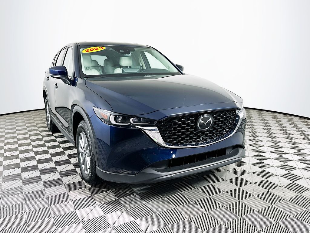 2023 Mazda CX-5 2.5 S Preferred photo 2