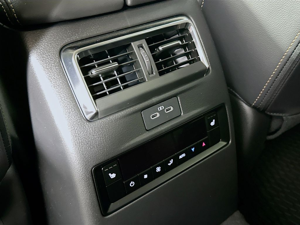 2026 Mazda CX-90 Premium Package - Photo 31