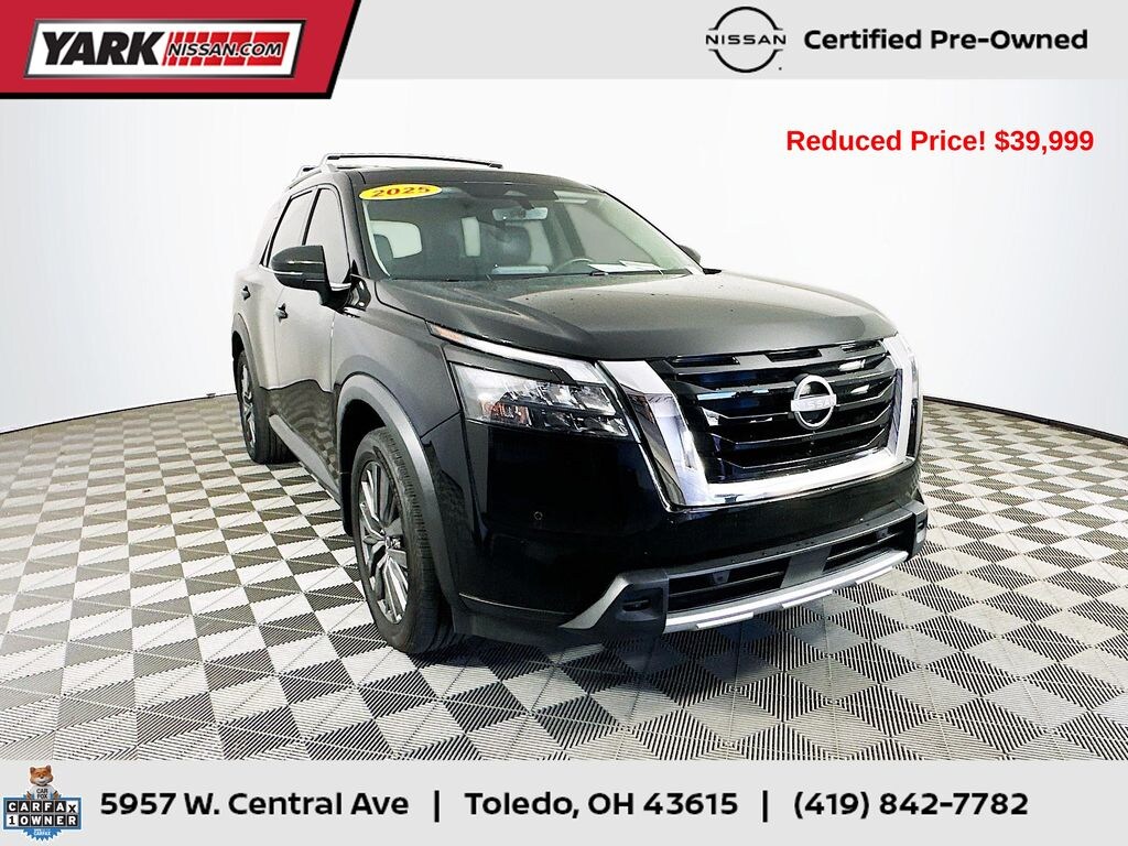 Certified 2025 Nissan Pathfinder SL SUV