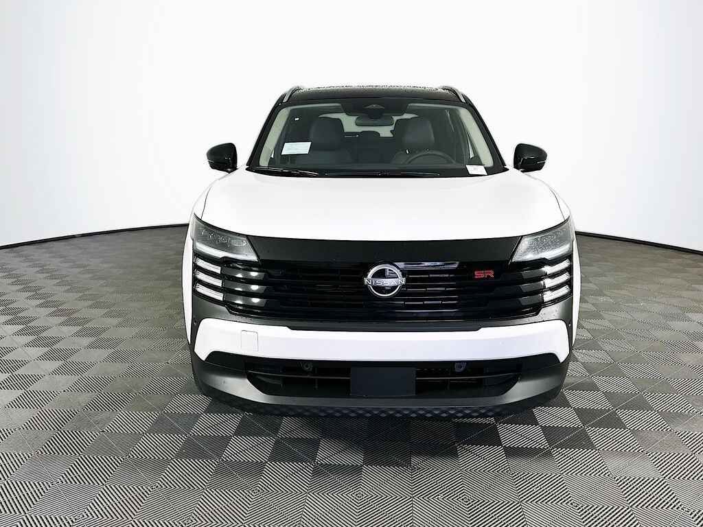 New 2026 Nissan Kicks SR SUV