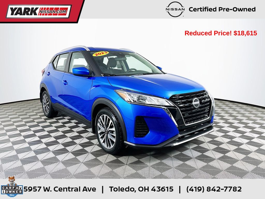 2023 Nissan Kicks SV's photo