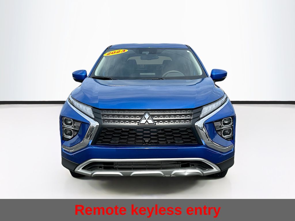 2023 Mitsubishi Eclipse Cross SE photo 3