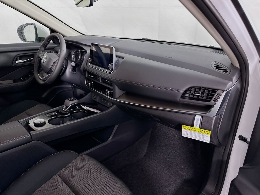 2026 Nissan Rogue SV - Photo 36