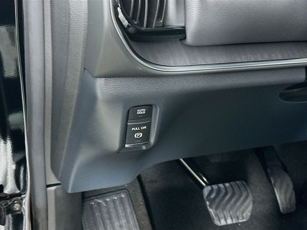 2026 Nissan Armada SV - Photo 15