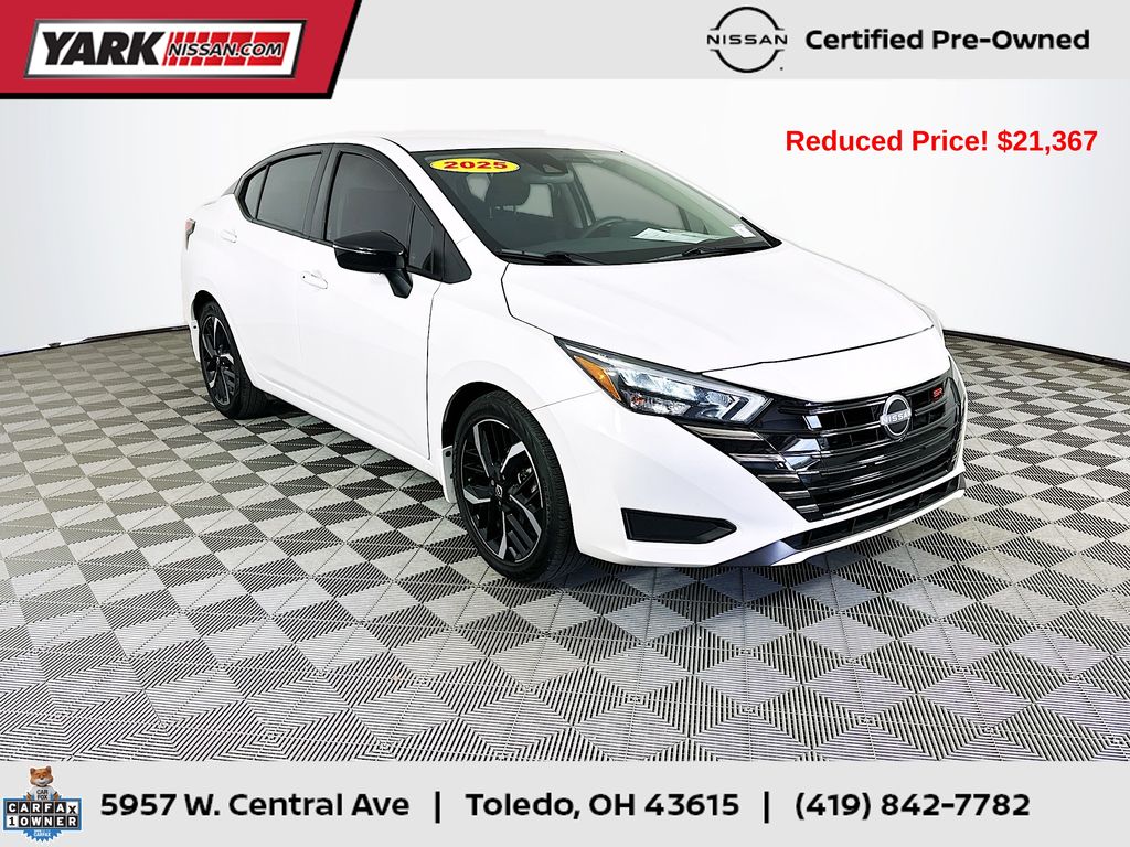 2025 Nissan Versa 1.6 SR CVT's photo