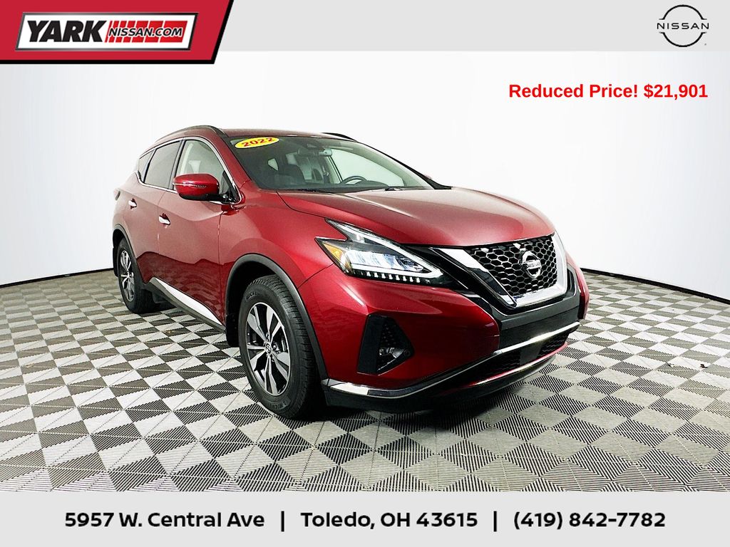 2022 Nissan Murano SV's photo