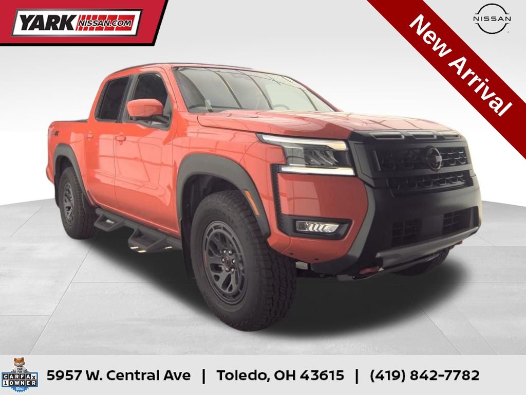 2025 Nissan Frontier PRO-4X's photo