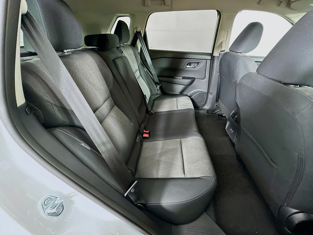 2026 Nissan Rogue SV - Photo 34
