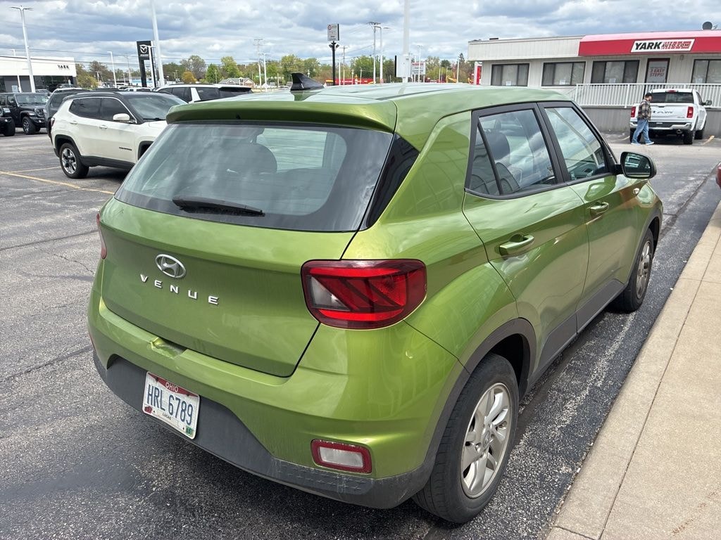 Used 2021 Hyundai Venue SE SUV