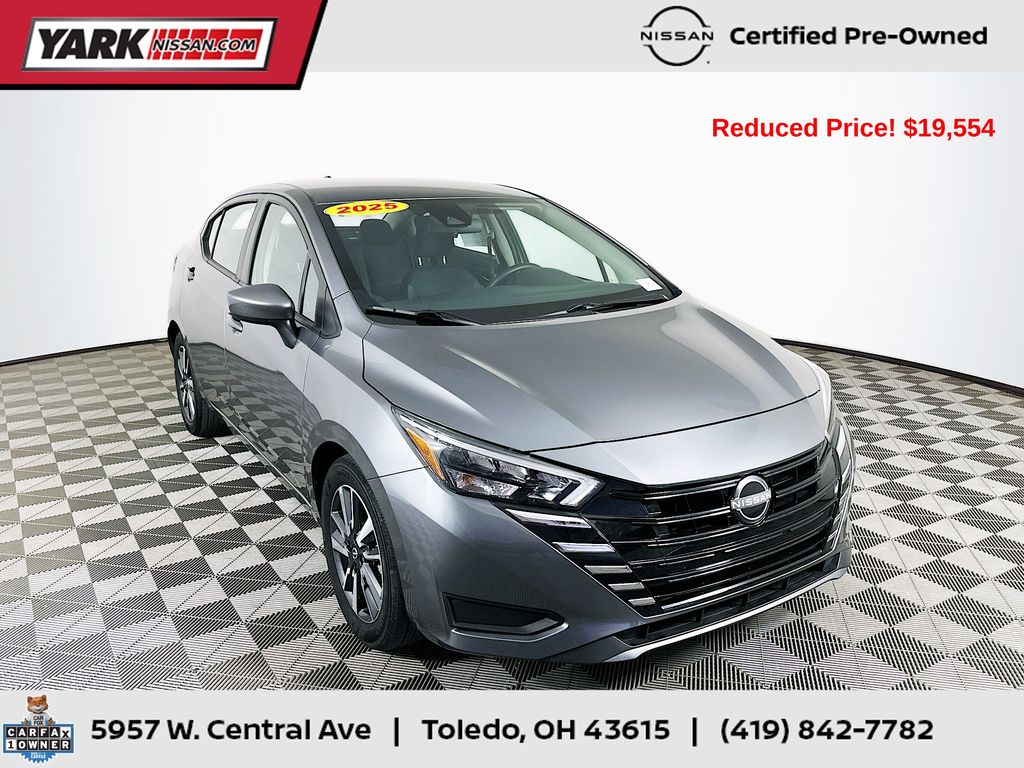 2025 Nissan Versa 1.6 SV CVT's photo