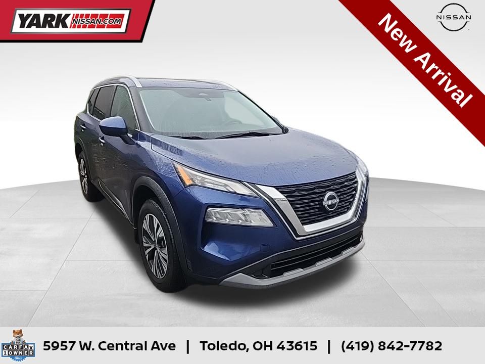 2023 Nissan Rogue SV's photo