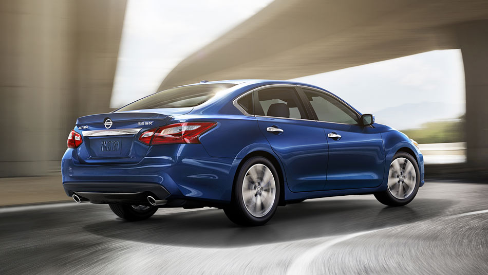 2016 Nissan Altima Rear.jpg 2016 Nissan Altima Rear