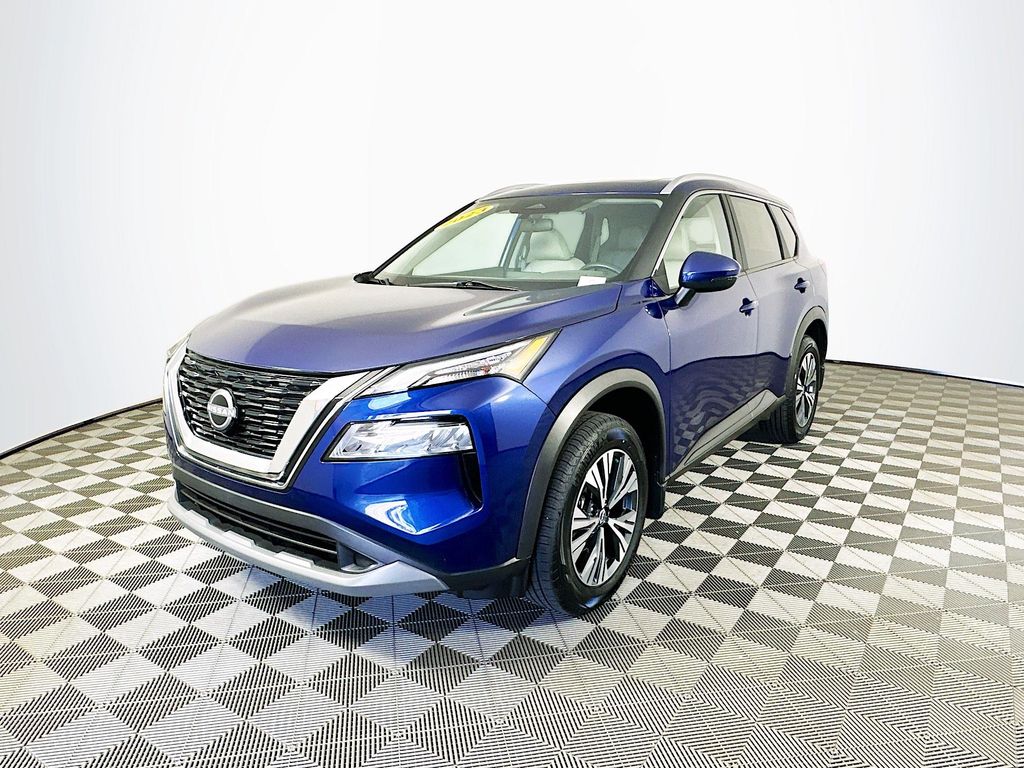 2023 Nissan Rogue SV photo 4