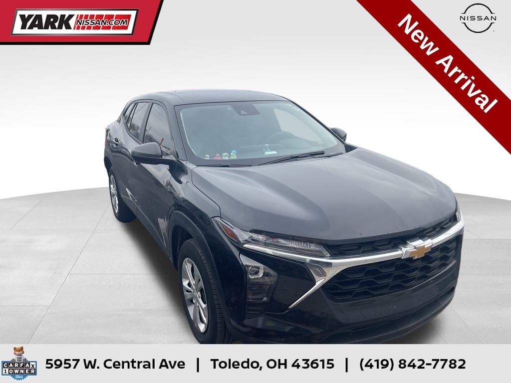 2024 Chevrolet Trax LS's photo