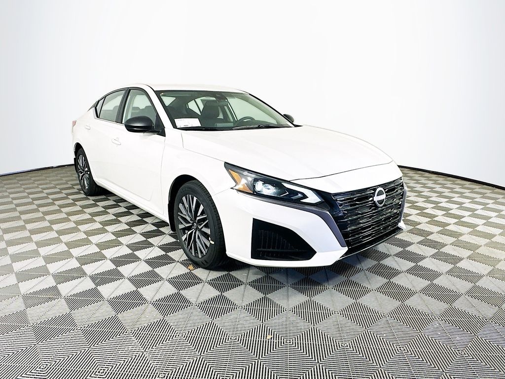 New 2026 Nissan Altima SV Sedan