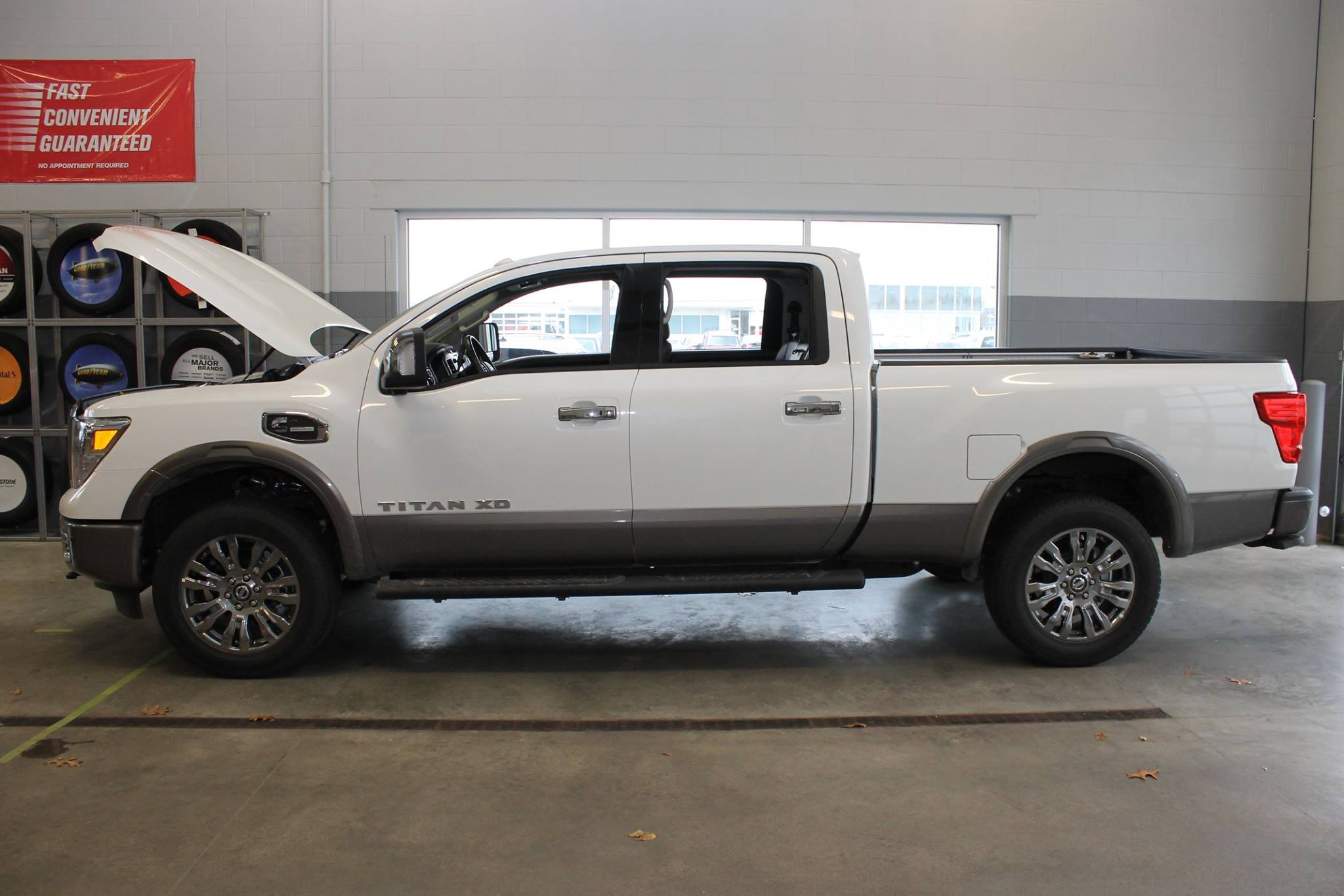 2016 Nissan TITAN XD Full Size Pickup.jpg