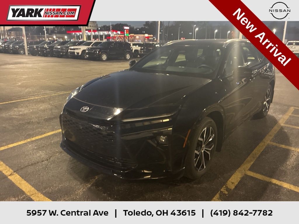 Used 2025 Toyota Crown Signia XLE SUV