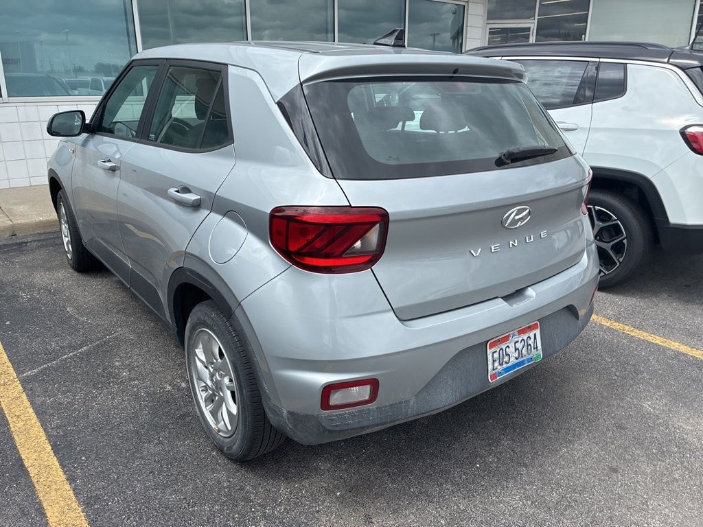 Used 2022 Hyundai Venue SE SUV
