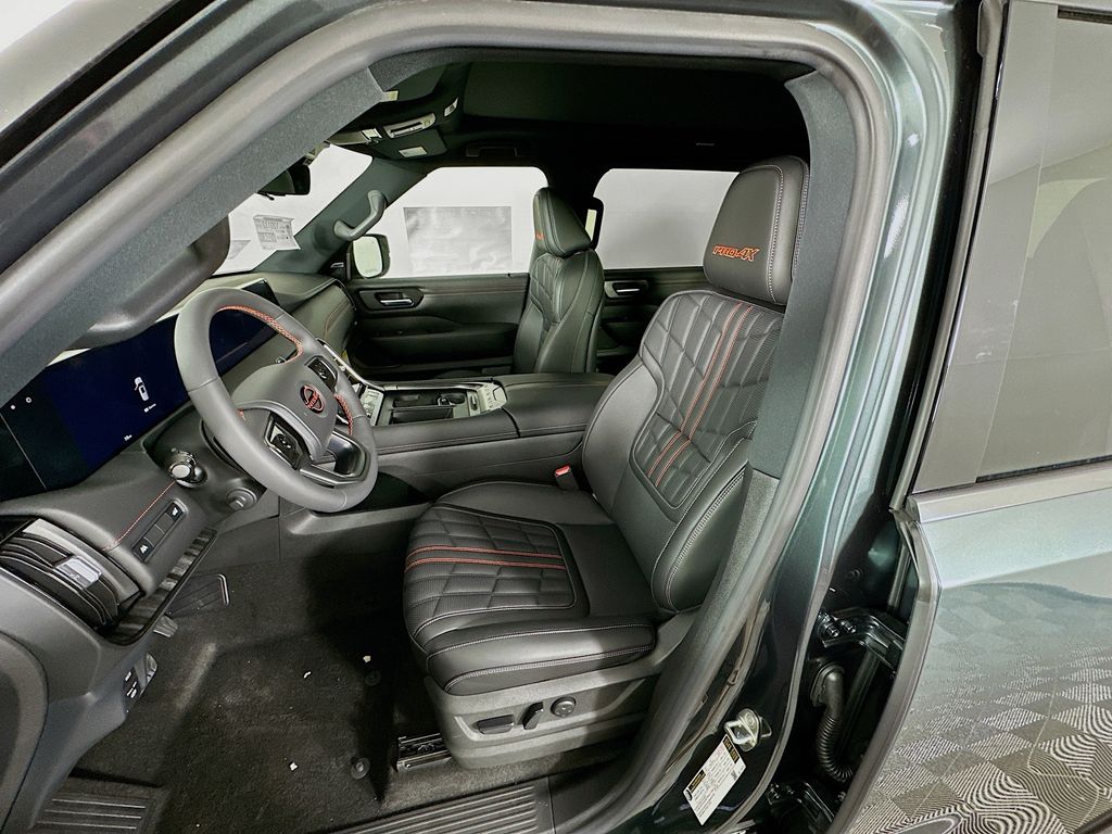 2026 Nissan Armada PRO-4X - Photo 27