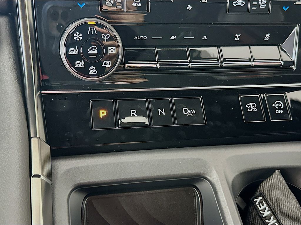 2026 Nissan Armada PRO-4X - Photo 21