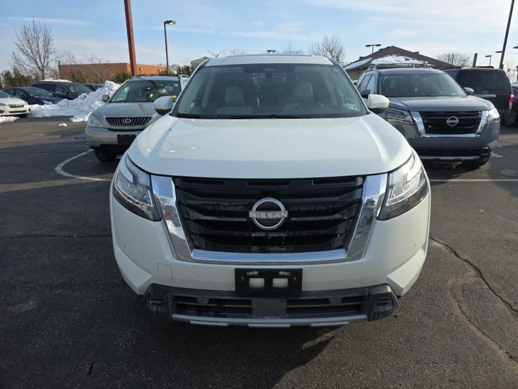 Certified 2023 Nissan Pathfinder SL SUV
