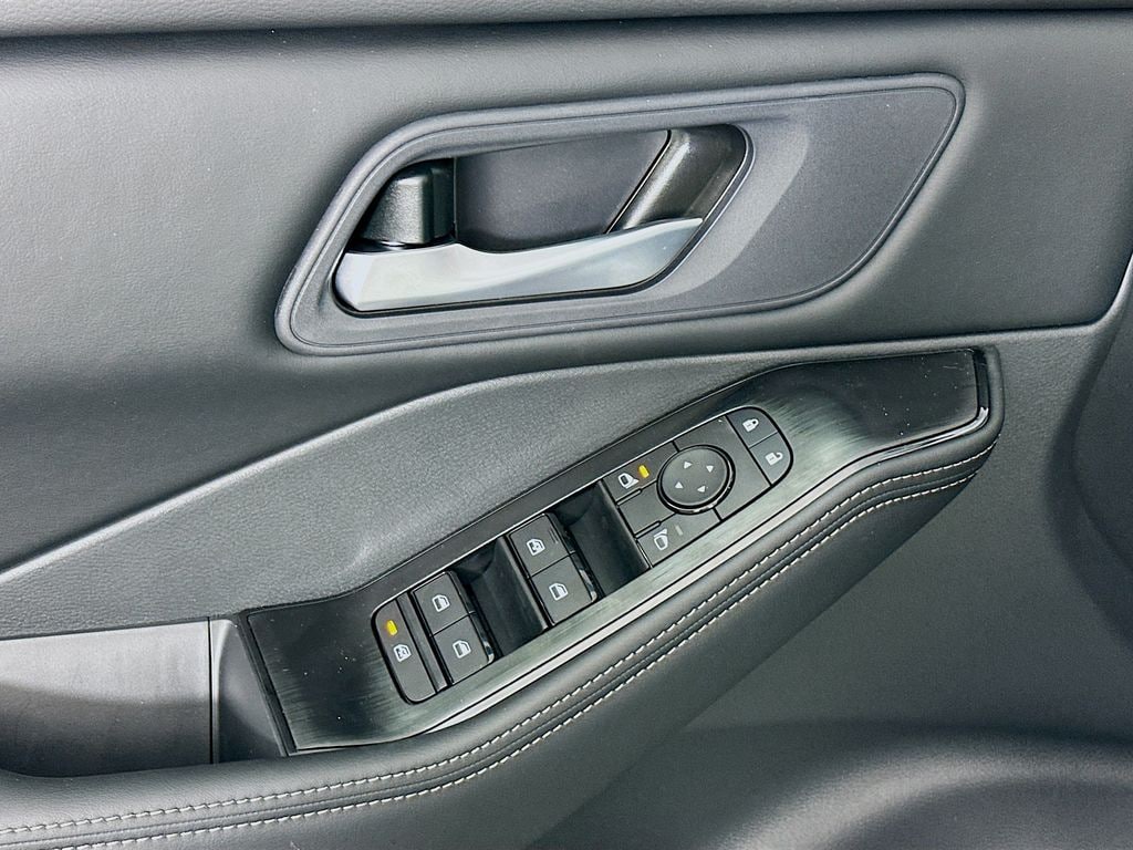 2026 Nissan Rogue SV - Photo 23