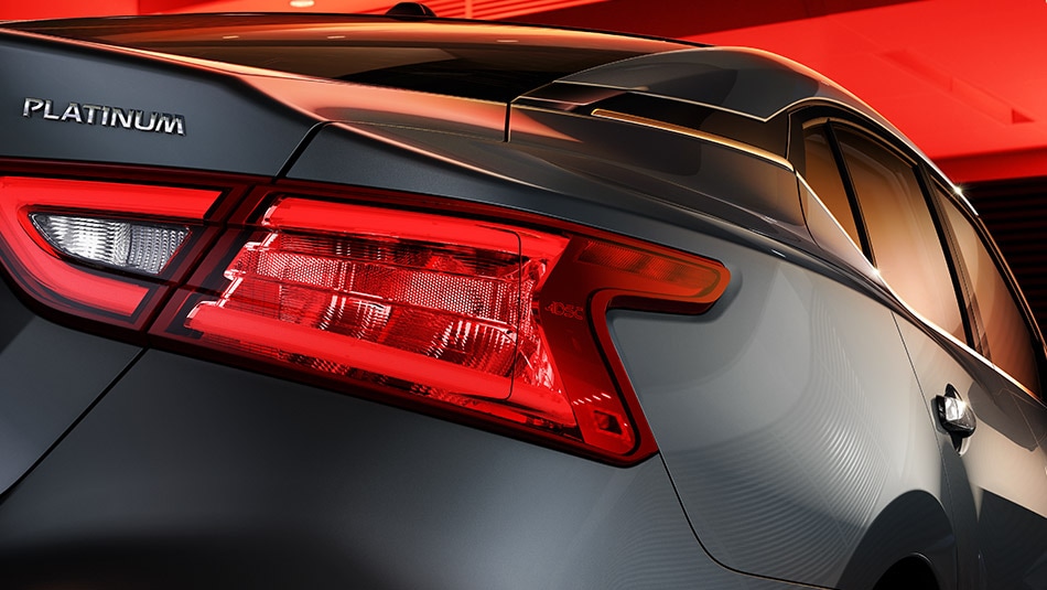 2016 Nissan Maxima Rear Taillight.jpg 2016 Nissan Maxima Rear Taillight