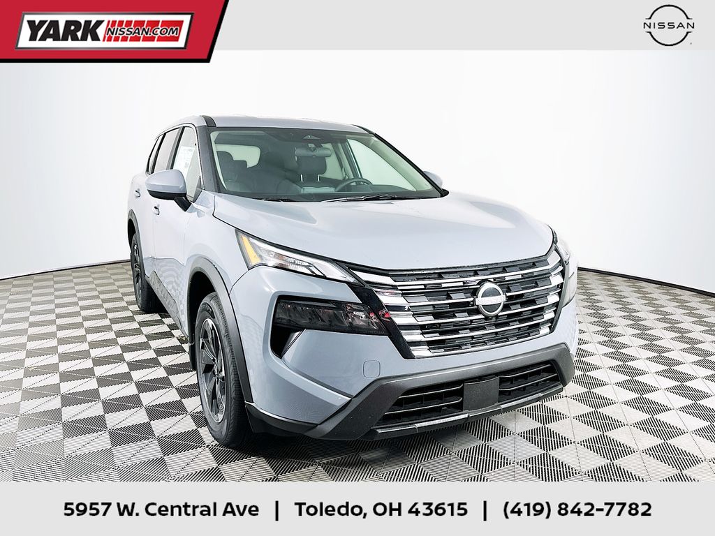 2026 Nissan Rogue SV's photo